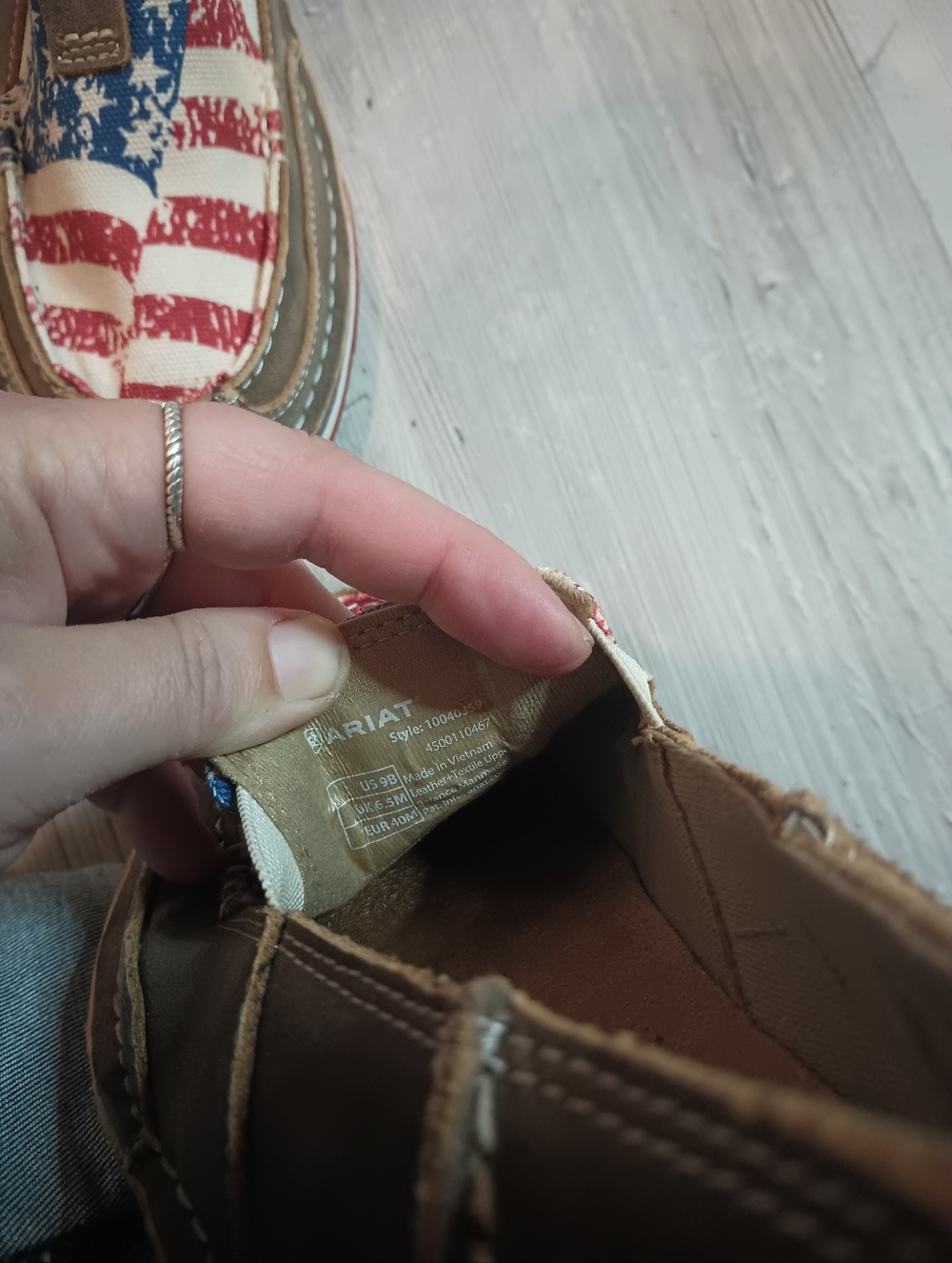 Ariat - Picture 4 of 11